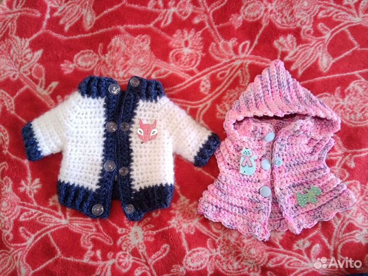 Вязаная кукла ручной работы