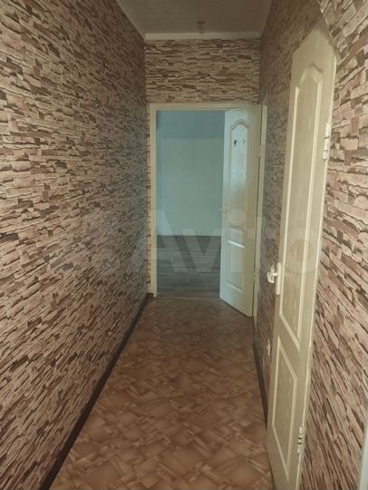 2-к. квартира, 67 м², 2/5 эт.