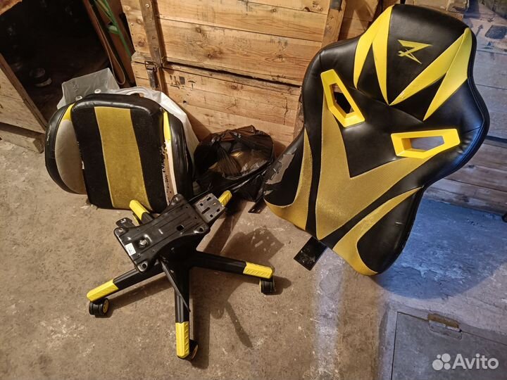 Компьютерное кресло