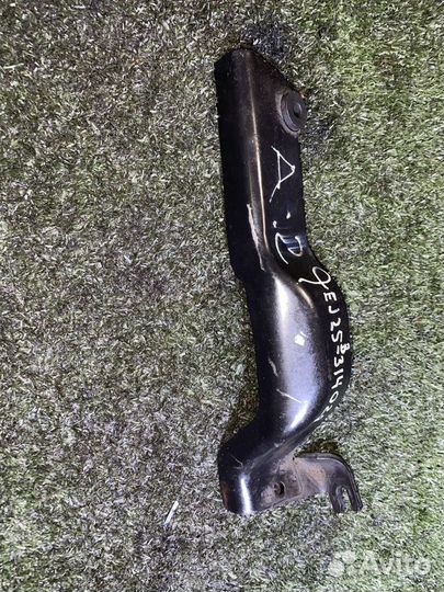 Защита коллектора левая EZ30D Subaru Legacy BE BEE