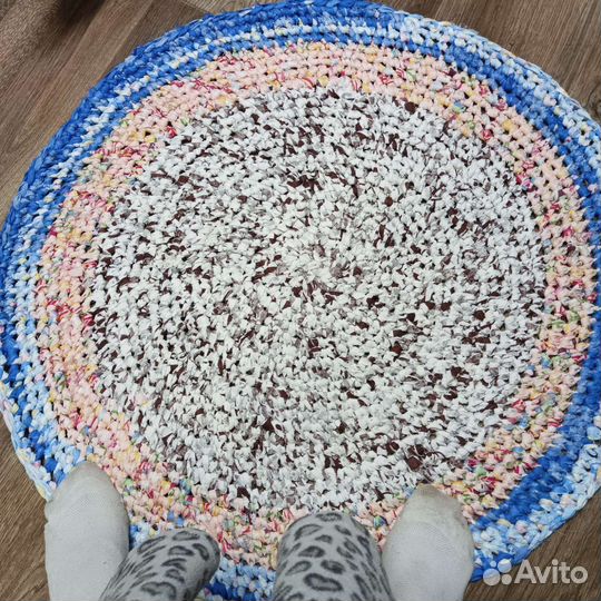 Коврик ручной работы