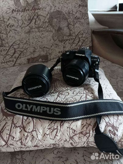 Два объектива Zuiko Digital