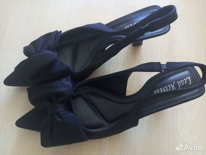 Босоножки женские 37 размер новые