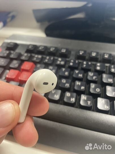 Airpods 2 наушник левый оригинал