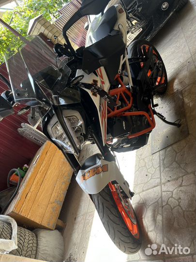 KTM duke 390