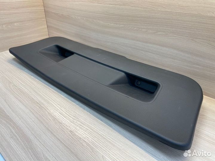 Обшивка двери багажника Volkswagen Polo