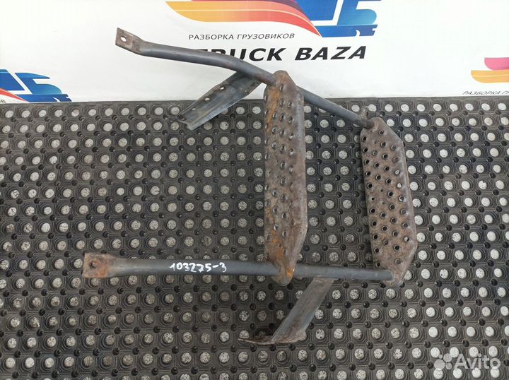 Подножка Iveco Stralis