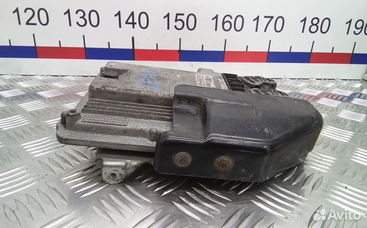 Блок управления двс citroen C-crosser 2008