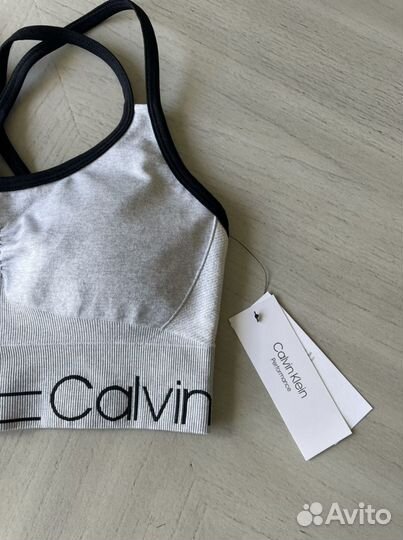 Calvin Klein новый топ спортвный оригинал