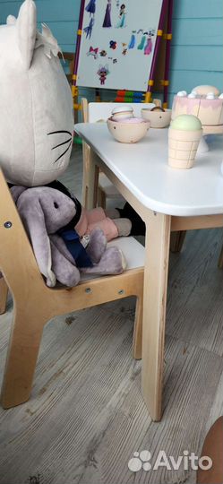 Детский стол и стул