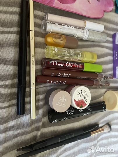 Набор уходовой/декоративной косметики