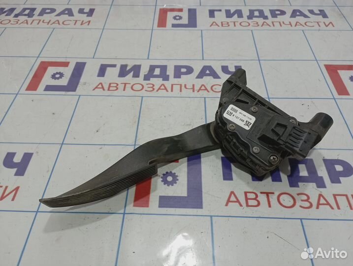 Педаль газа Opel Astra (H) 9158010