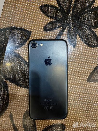Телефон iPhone 7 32gb
