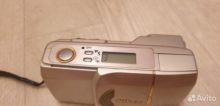 Пленочный фотоаппарат Nikon lite touch zoom 120ed