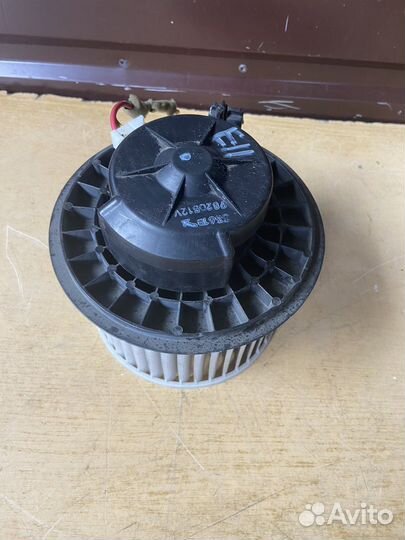 Моторчик печки nissan note E11