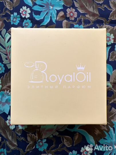 Коробка подарочная от парфюма