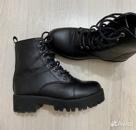 Ботинки женские