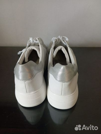 Кроссовки helena berger женские