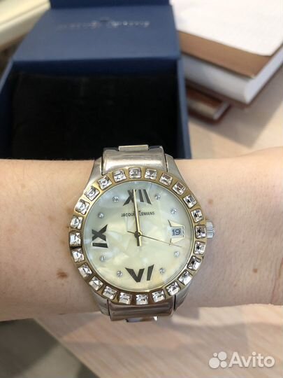 Часы кварцевые