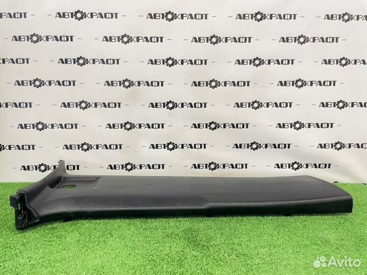 Обшивка стойки правая левая Toyota Land Cruiser