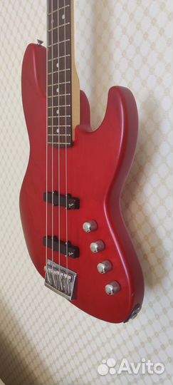 Бас гитара Fender JBR-1000