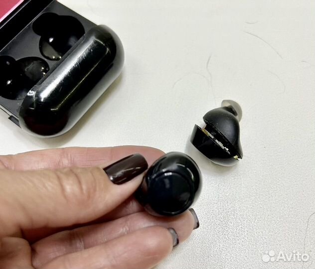 Беспроводные наушники на запчасти