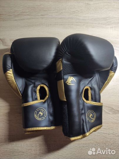 Боксерские перчатки 10-12-14-16 унций Венум