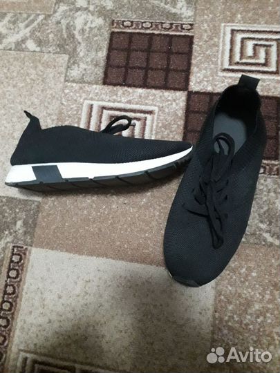 Кроссовки женские 38 размер