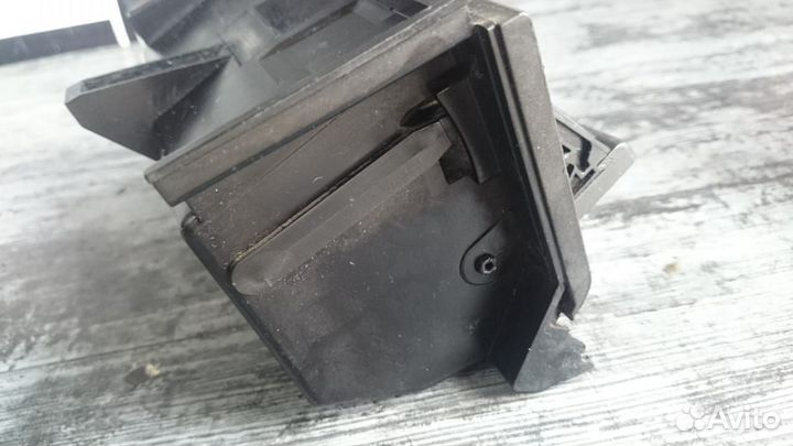 Пепельница торпеды в сборе Mercedes-Benz W202