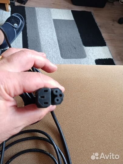 Кабель для компьютера