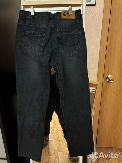 Джинсы мужские