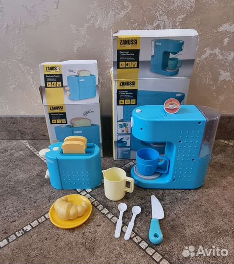 Детская кофемашина и тостер Zanussi