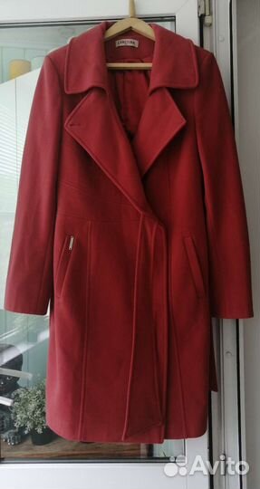 Пальто женское 42 44 новое