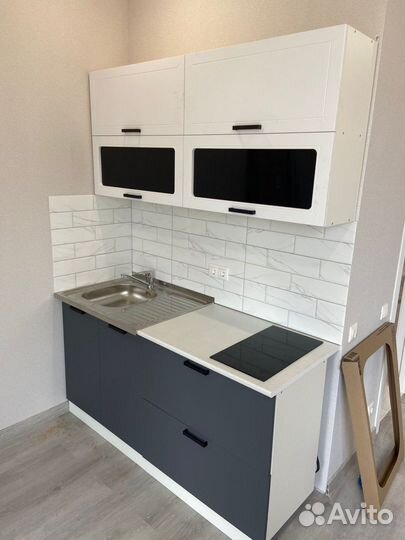 Кухонный гарнитур 1.6 м новый