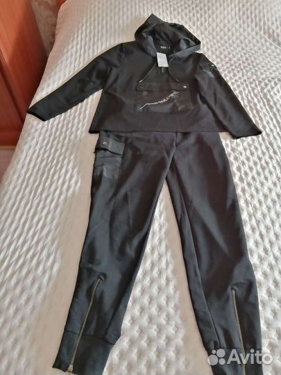 Спортивный костюм женский 48 50 новый