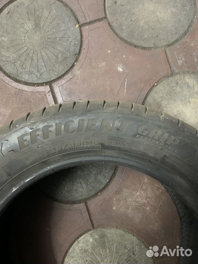 Goodyear EfficientGrip Performance 215/55 R16