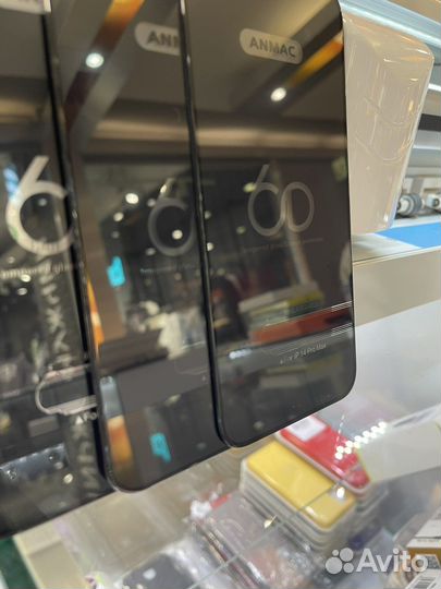 Защитное стекло iPhone 14 Pro Max 6D