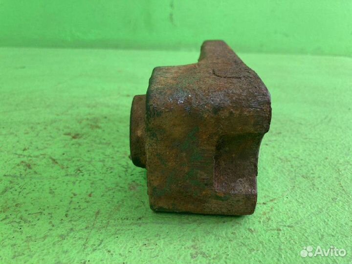 Кронштейн амортизатора кабины iveco stralis