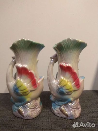 Ваза статуэтка фарфоровая