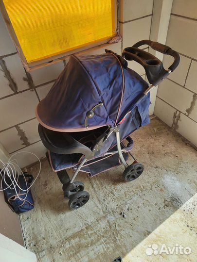 Прогулочная коляска
