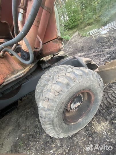 Запчасти на экскаватор