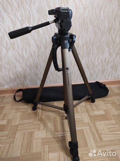 Штатив для фотоаппарата + чехол