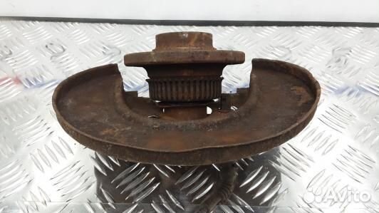 Ступица задняя правая volkswagen golf 4 (7BL19NY01