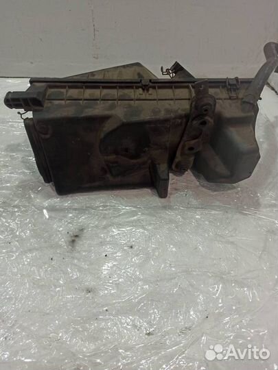 Корпус воздушного фильтра Ford Mondeo 2