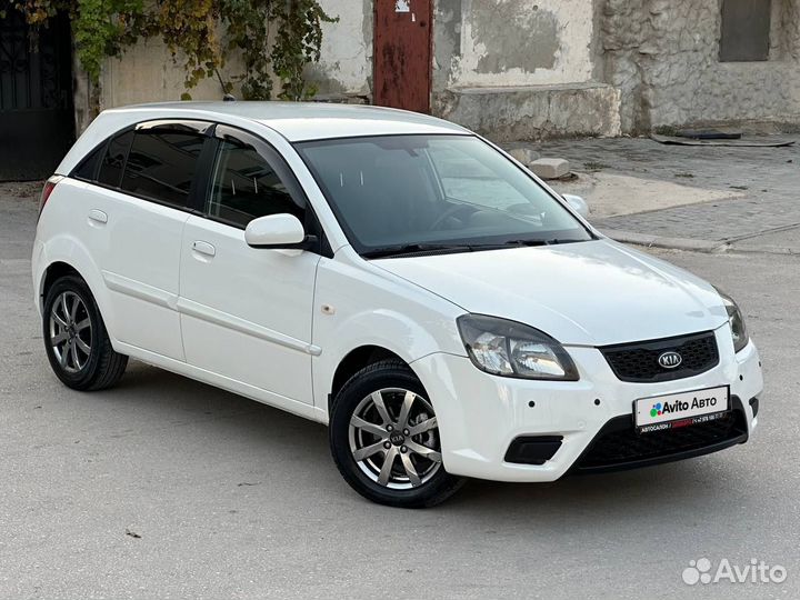 Kia Rio 1.4 AT, 2011, 140 900 км