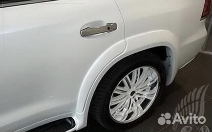 Расширители колесных арок Land Cruiser 200