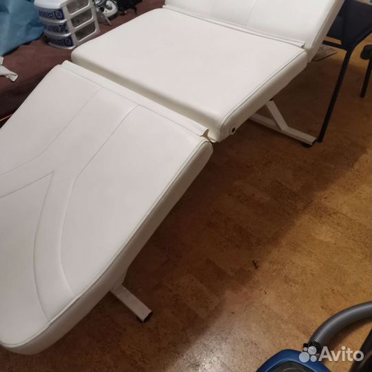 Косметологическое кресло