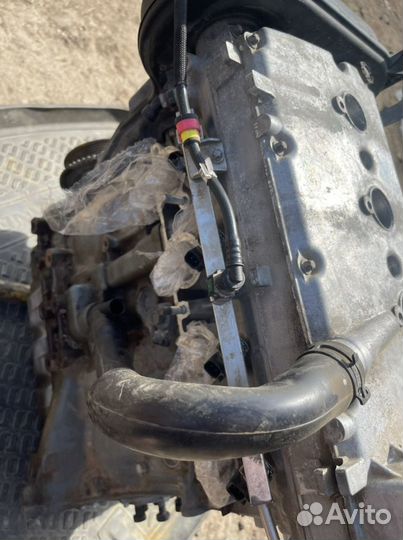 Топливная рампа,рейка форсунок LADA Vesta