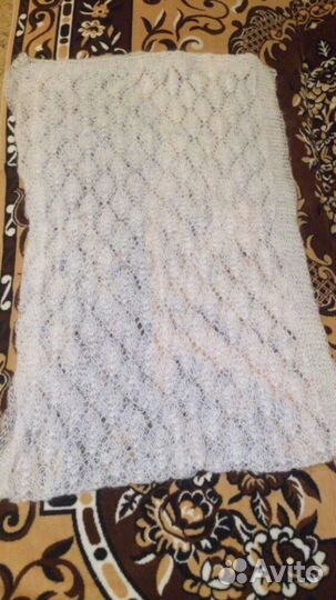 Широкий вязанный шарф