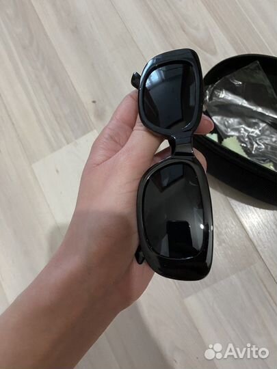 Солнцезащитные очки